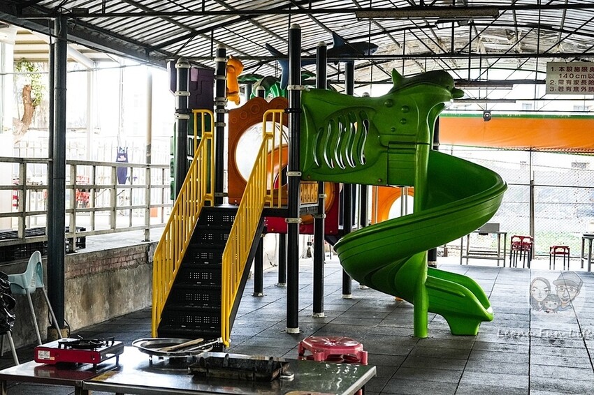 台中市后里區台中賞花景點|中社觀光花市-歐式花園賞鬱金香花海、落雨松，門票優惠、花況、交通資訊攻略|烤肉吃到飽