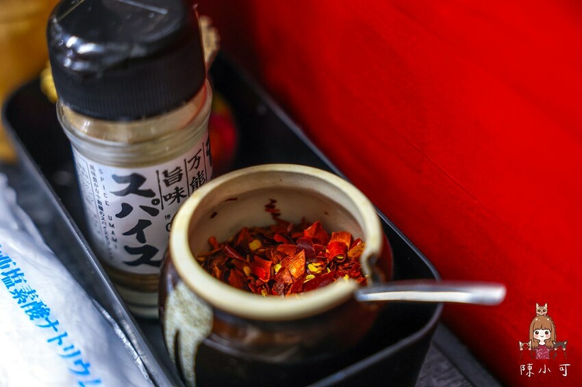 日本只開五小時,在地超過40年老店,想吃要排隊!老字號牛腸鍋竟然還有加麵吃到飽