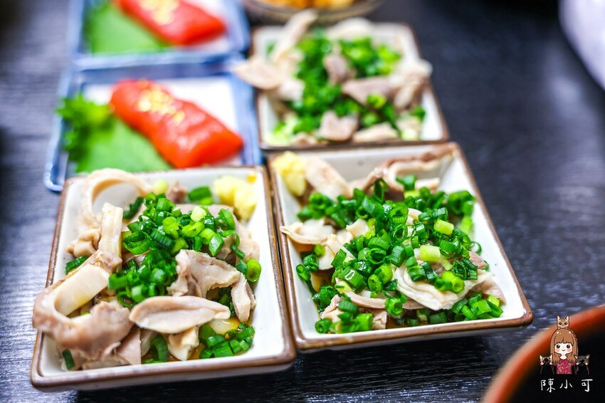 日本只開五小時,在地超過40年老店,想吃要排隊!老字號牛腸鍋竟然還有加麵吃到飽