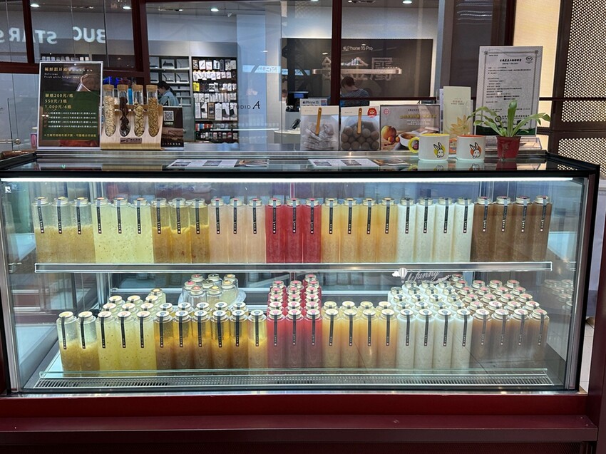 桃園市中壢區大江購物中心 2024新春賀歲鈔好逛 東方美學賀歲裝置藝術在大江  好拍好買