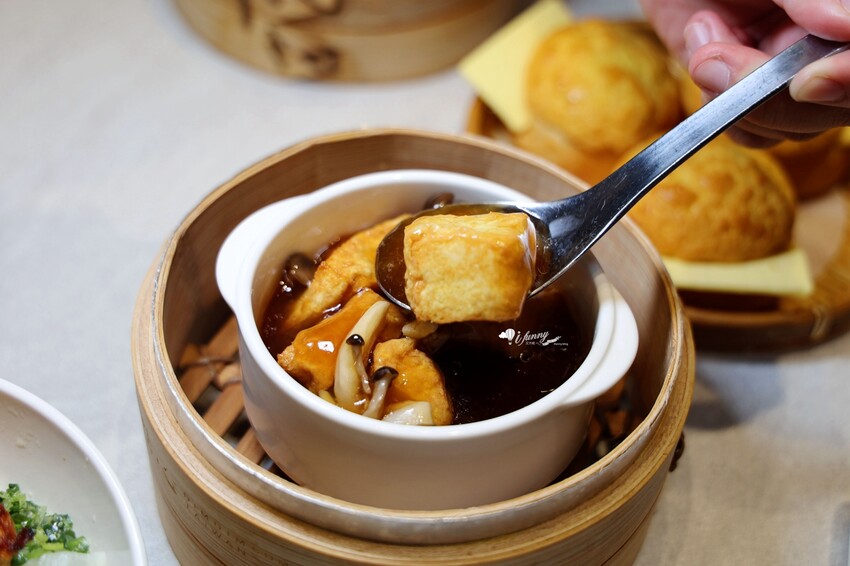 桃園市中壢區大江購物中心 2024新春賀歲鈔好逛 東方美學賀歲裝置藝術在大江  好拍好買