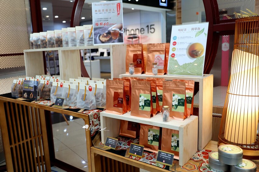 桃園市中壢區大江購物中心 2024新春賀歲鈔好逛 東方美學賀歲裝置藝術在大江  好拍好買