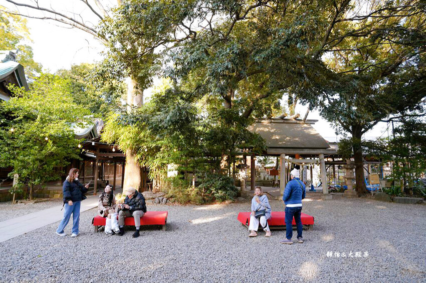 川越冰川神社 ❙ 祈求良緣鯛魚籤、繪馬隧道、人形流,崎玉旅遊 川越冰川神社 ❙ 祈求良緣鯛魚籤、繪馬隧道、人形流,崎玉旅遊