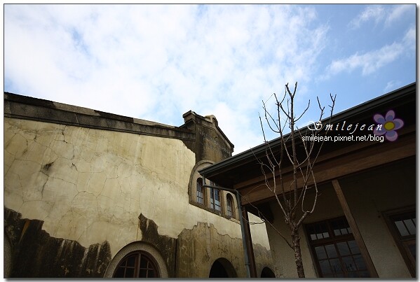 宜蘭縣五結鄉二結穀倉稻農文化館》國家三級古蹟，日式擬洋建築，包含碾米場及穀倉，實境解謎免費玩，還能看火車 宜蘭羅