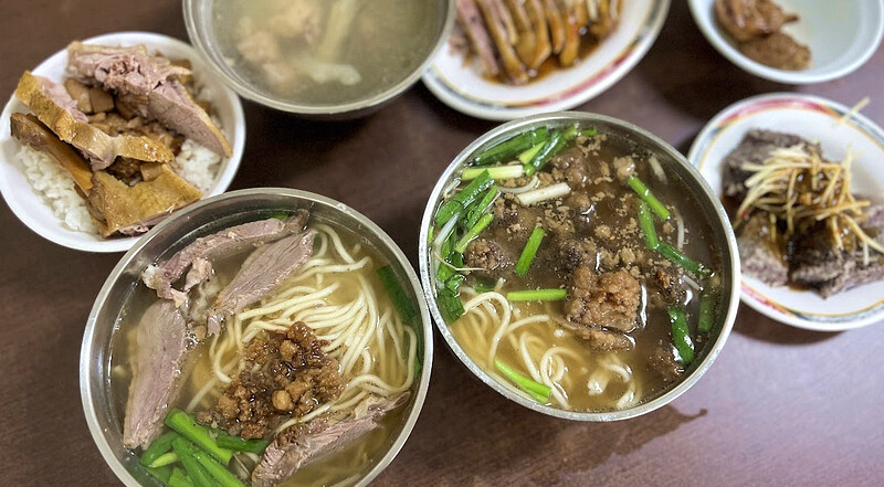 台南市永康區zero zero拆車夢工廠》廢車拆解成星際太空站好好拍，最新門票與菜單資訊，全台首間廢車觀光工廠