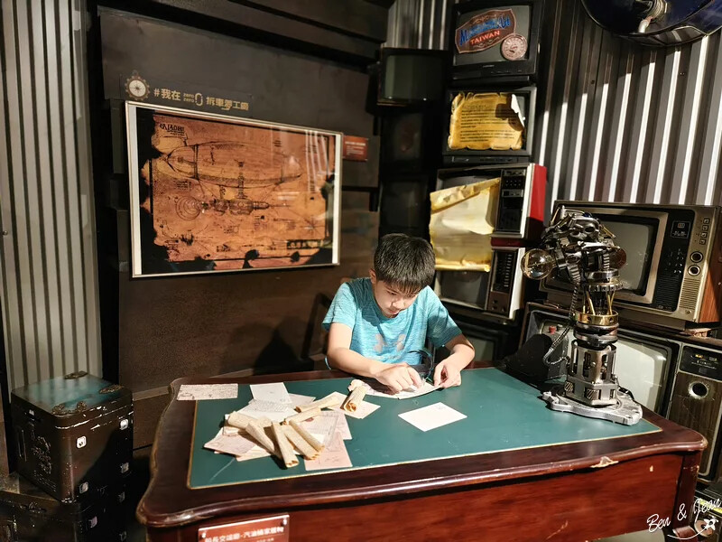 台南市永康區zero zero拆車夢工廠》廢車拆解成星際太空站好好拍，最新門票與菜單資訊，全台首間廢車觀光工廠