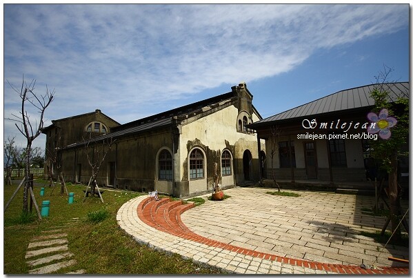 宜蘭縣五結鄉二結穀倉稻農文化館》國家三級古蹟，日式擬洋建築，包含碾米場及穀倉，實境解謎免費玩，還能看火車 宜蘭羅