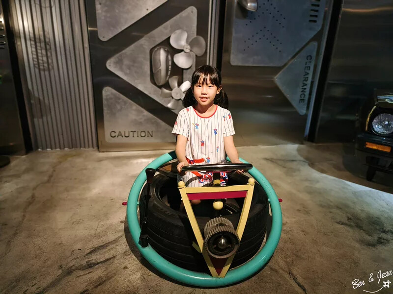 台南市永康區zero zero拆車夢工廠》廢車拆解成星際太空站好好拍，最新門票與菜單資訊，全台首間廢車觀光工廠