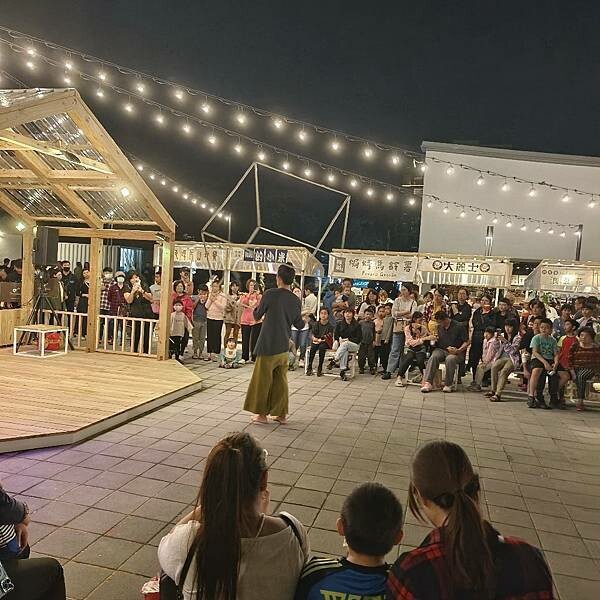 台東縣台東市全台最美夜間市集-微光集 TTwilight Bazaar ，強風下華麗轉型變身，微光集 2.0 透過微光看見台東，吃喝玩樂