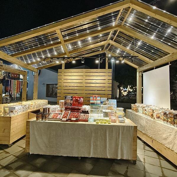 台東縣台東市全台最美夜間市集-微光集 TTwilight Bazaar ，強風下華麗轉型變身，微光集 2.0 透過微光看見台東，吃喝玩樂