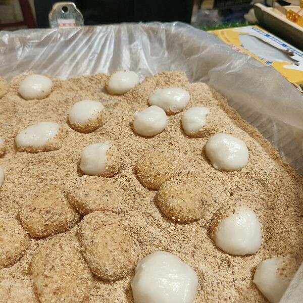 台東縣台東市全台最美夜間市集-微光集 TTwilight Bazaar ，強風下華麗轉型變身，微光集 2.0 透過微光看見台東，吃喝玩樂