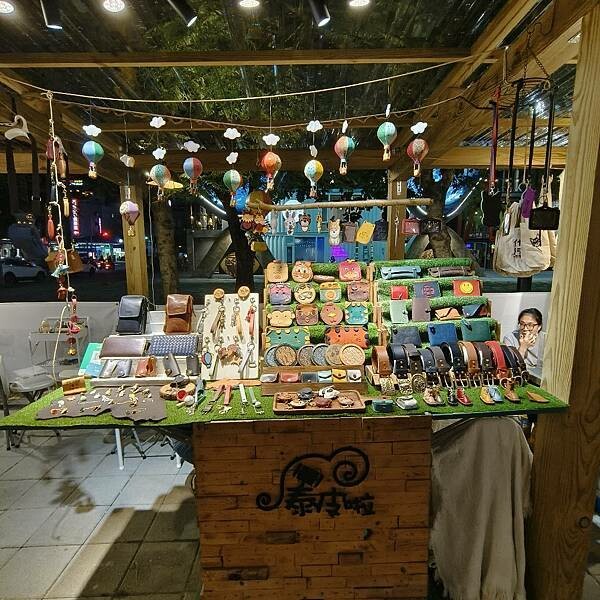 台東縣台東市全台最美夜間市集-微光集 TTwilight Bazaar ，強風下華麗轉型變身，微光集 2.0 透過微光看見台東，吃喝玩樂