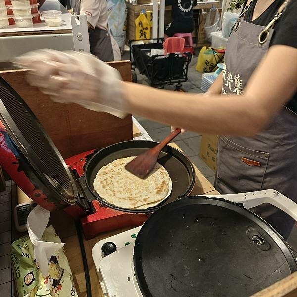 台東縣台東市全台最美夜間市集-微光集 TTwilight Bazaar ，強風下華麗轉型變身，微光集 2.0 透過微光看見台東，吃喝玩樂