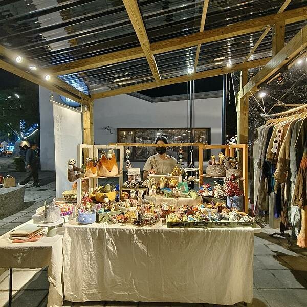 台東縣台東市全台最美夜間市集-微光集 TTwilight Bazaar ，強風下華麗轉型變身，微光集 2.0 透過微光看見台東，吃喝玩樂