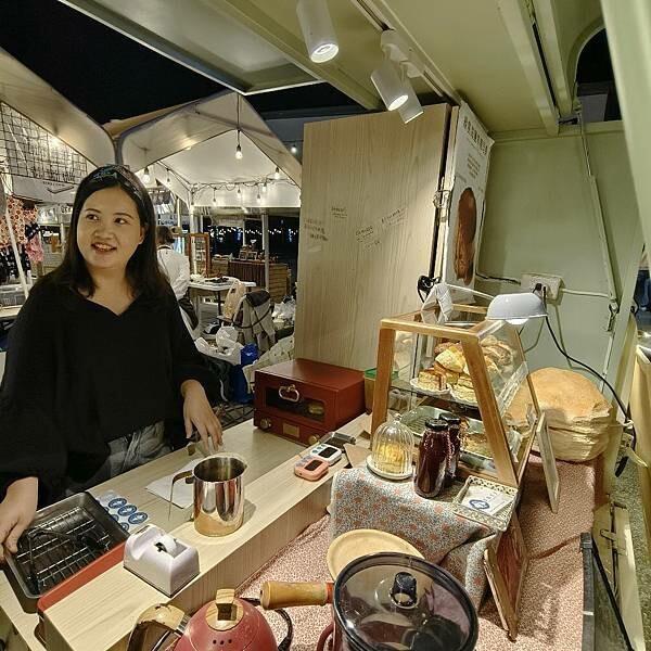 台東縣台東市全台最美夜間市集-微光集 TTwilight Bazaar ，強風下華麗轉型變身，微光集 2.0 透過微光看見台東，吃喝玩樂