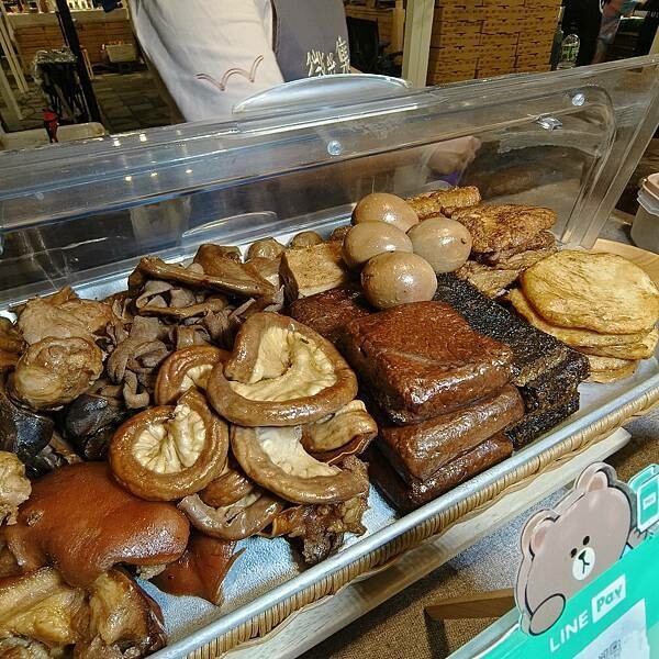 台東縣台東市全台最美夜間市集-微光集 TTwilight Bazaar ，強風下華麗轉型變身，微光集 2.0 透過微光看見台東，吃喝玩樂