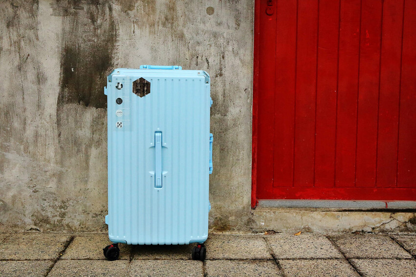 桃園行李箱推薦！黑箱作業行李箱維修/零售專賣店，28吋鋁框大