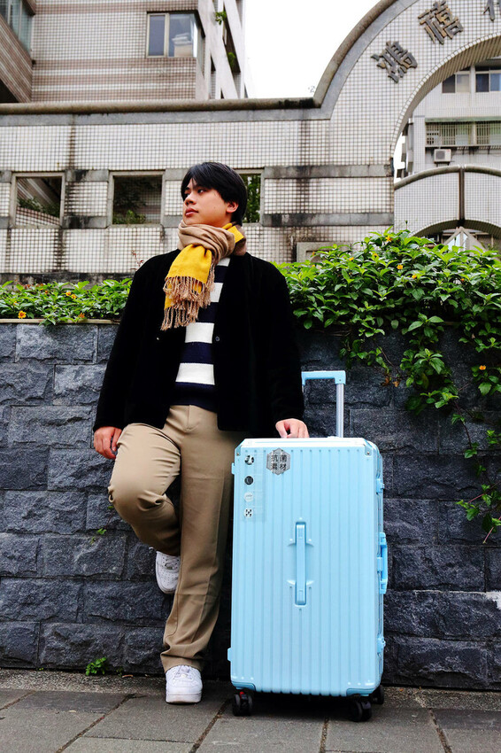 桃園行李箱推薦！黑箱作業行李箱維修/零售專賣店，28吋鋁框大