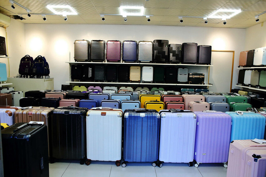 桃園行李箱推薦！黑箱作業行李箱維修/零售專賣店，28吋鋁框大