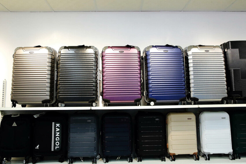 桃園行李箱推薦！黑箱作業行李箱維修/零售專賣店，28吋鋁框大