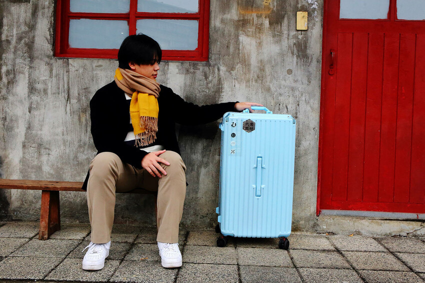 桃園行李箱推薦！黑箱作業行李箱維修/零售專賣店，28吋鋁框大