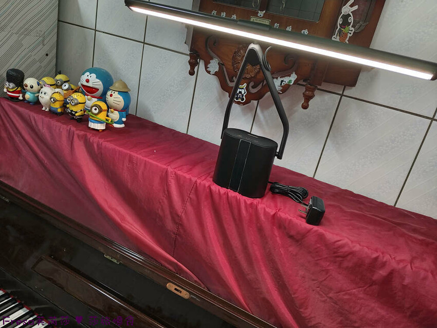 生活小物【快譯通Abee】長時間閱讀＋練琴照明首選！LED 蓄電式檯燈鋼琴燈５段亮度＋色溫│無眩光無藍光│可攜式檯燈 - Fresa芙芮莎♥莎旅憶食