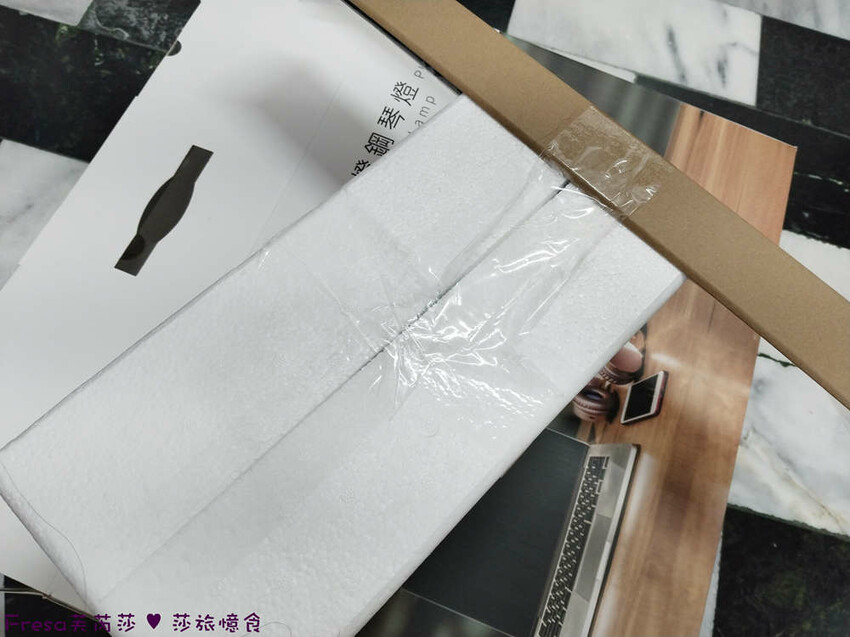 生活小物【快譯通Abee】長時間閱讀＋練琴照明首選！LED 蓄電式檯燈鋼琴燈５段亮度＋色溫│無眩光無藍光│可攜式檯燈 - Fresa芙芮莎♥莎旅憶食