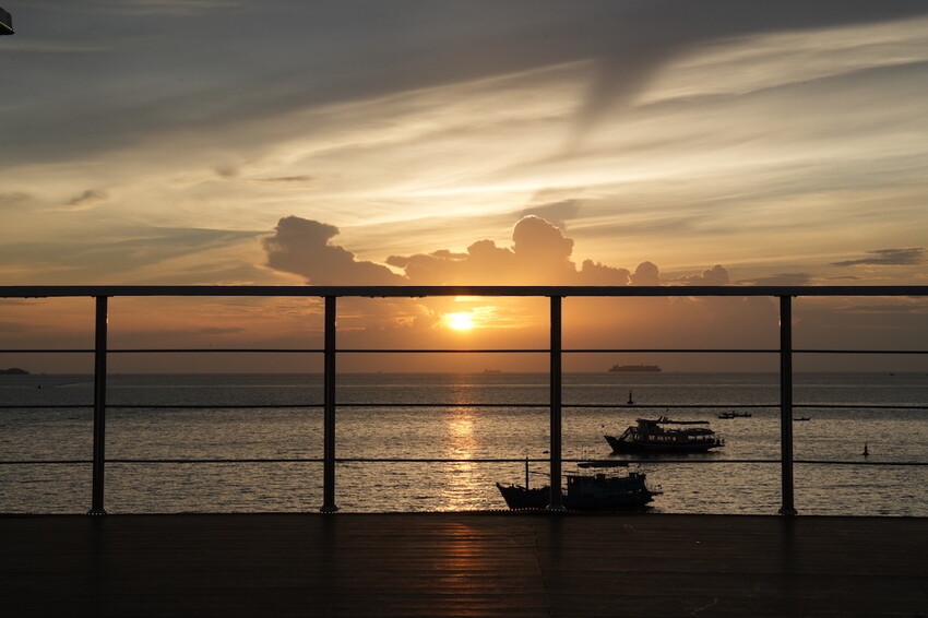 泰國泰國餐廳 ocean sky pattaya|融合大自然的美麗與文明的繁華 海上用餐小酌的特別體驗