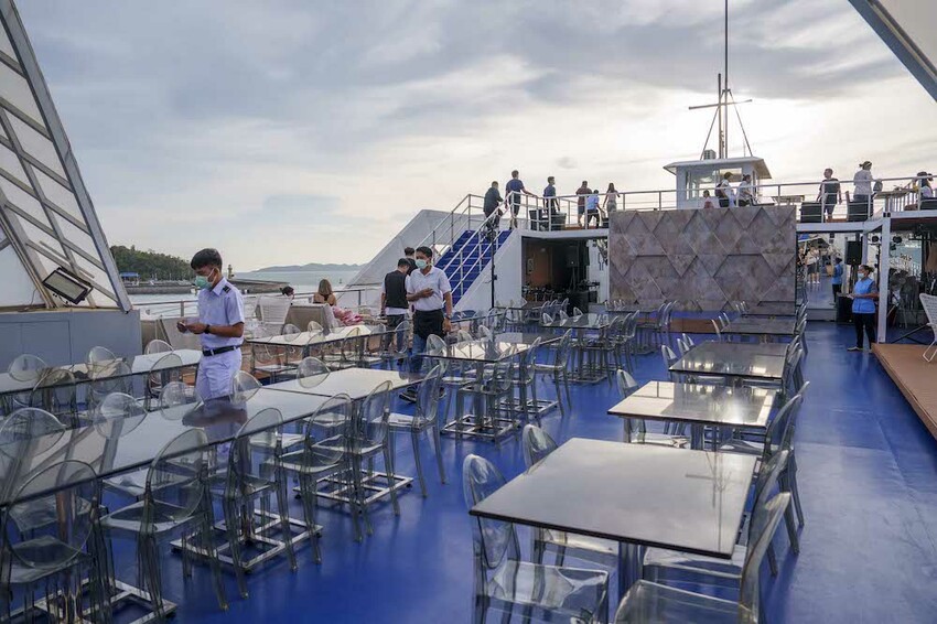 泰國泰國餐廳 ocean sky pattaya|融合大自然的美麗與文明的繁華 海上用餐小酌的特別體驗