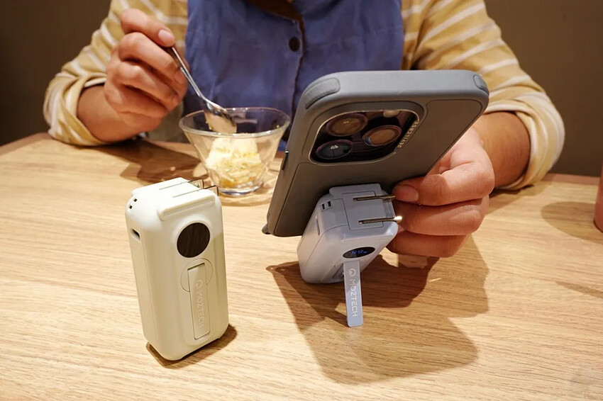 輕巧多功能口袋行動電源｜MOZTECH 太空艙輕巧多功能口袋行動電源評測