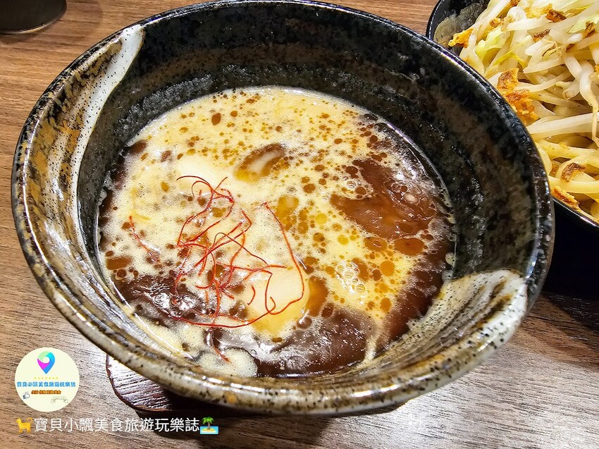 日本[食]日本 福岡 つけ麺専門 がんつけ 濃厚海鮮豚骨 吃到一半免費加入烤石讓湯頭重新加熱 讓你口口吃到最佳獨