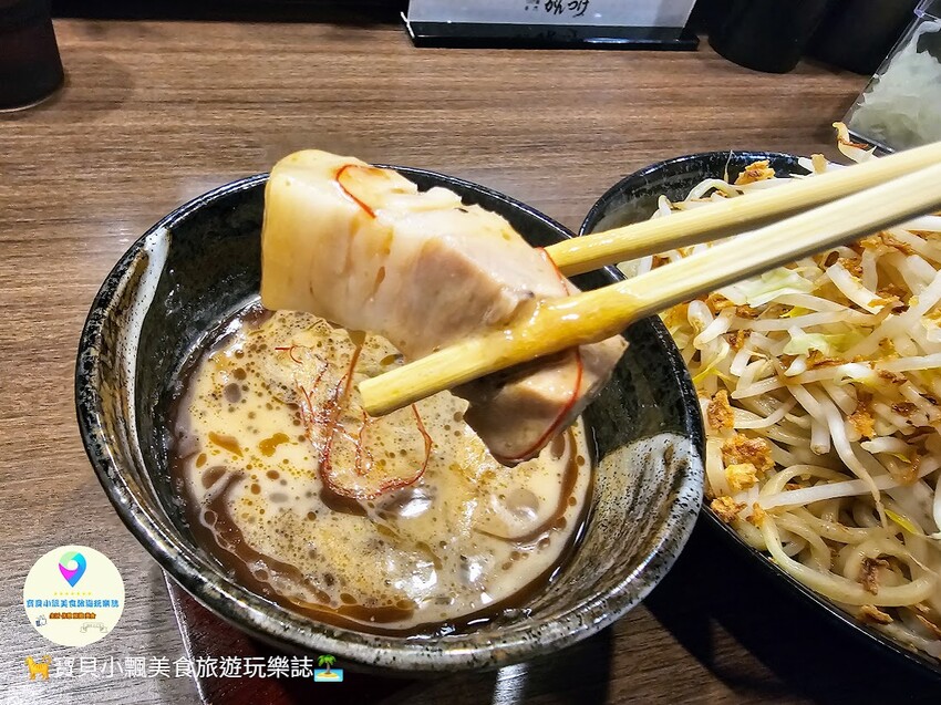 日本[食]日本 福岡 つけ麺専門 がんつけ 濃厚海鮮豚骨 吃到一半免費加入烤石讓湯頭重新加熱 讓你口口吃到最佳獨