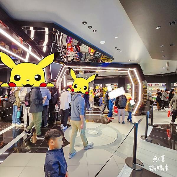 日本【東京‧澀谷】沉睡"超夢"澀谷寶可夢中心! 自製寶可夢T恤、沒有寶可夢機台!