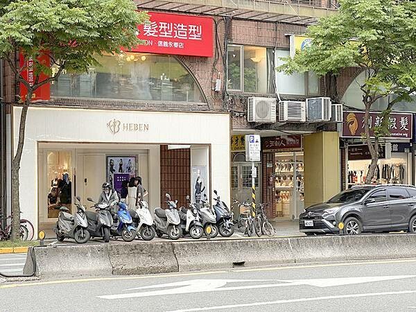 新手媽咪│產後媽咪終於可以穿回洋裝,產後塑身必備:赫本塑身衣雕塑實穿3個月心得分享 新手媽咪│產後媽咪終於可以穿回洋裝,產後塑身必備:赫本塑身衣雕塑實穿3個月心得分享