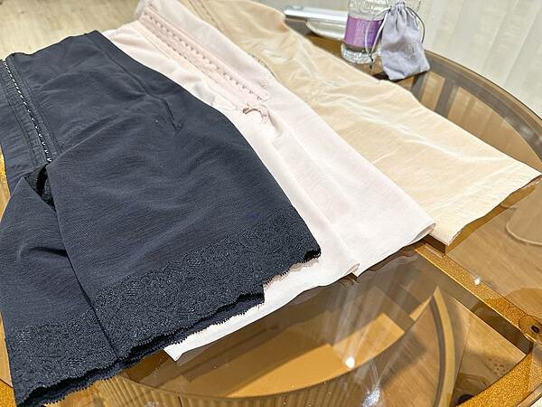 新手媽咪│產後媽咪終於可以穿回洋裝,產後塑身必備:赫本塑身衣雕塑實穿3個月心得分享 新手媽咪│產後媽咪終於可以穿回洋裝,產後塑身必備:赫本塑身衣雕塑實穿3個月心得分享