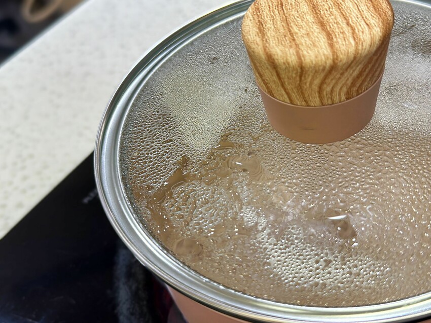 [開箱測評]義大利 CUOCO 北歐系列｜粉彩鑽瓷IH陶瓷不沾鍋具組｜Diamikos⁺晶彩鑽瓷技術｜全系列6種不同尺寸鍋具 ｜不沾耐用又好看！ - 萍姐愛分享