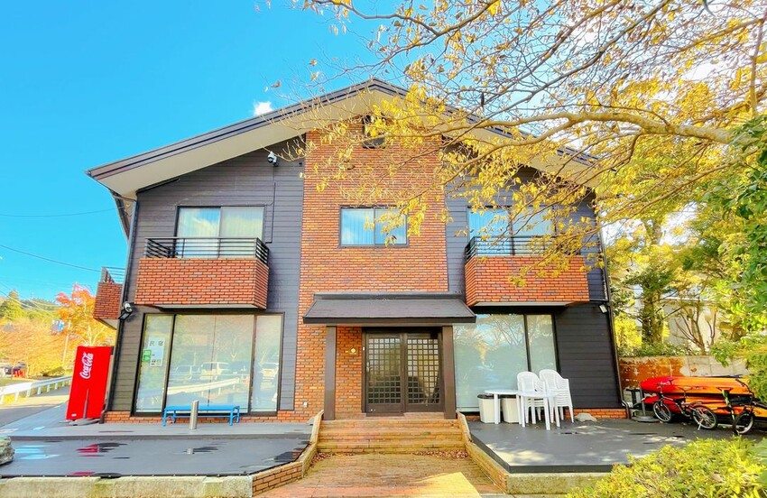 日本【日本箱根住宿】5間超夯溫泉別墅推薦,團體出遊也OK!獨享絕美山景,附廚房.烤肉設備