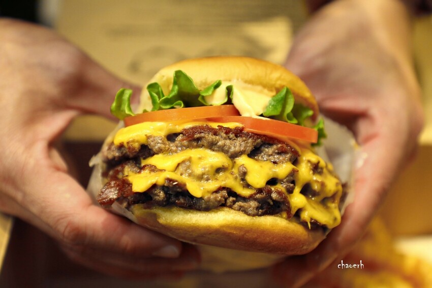 日本大阪-SHAKE SHACK 紐約人氣漢堡~大丸心齋橋店