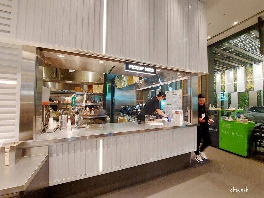 日本大阪-SHAKE SHACK 紐約人氣漢堡~大丸心齋橋店