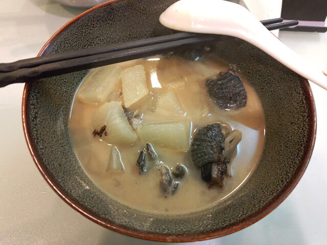 蒜頭蘿蔔烏骨雞湯 - 成品