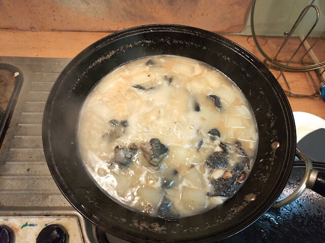 蒜頭蘿蔔烏骨雞湯 - 料理