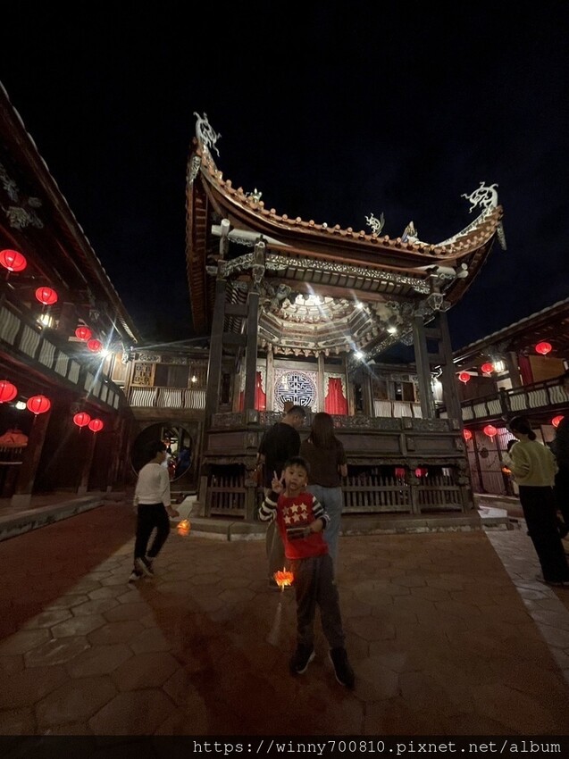 台中市霧峰區台中/霧峰【夜探宮保第】全台第一官宅「台灣傳統建築的百科全書」霧峰林家宮保第夜間導覽  彷彿穿越時空，