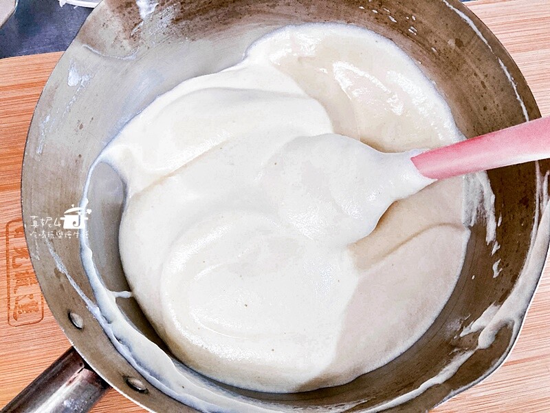 烘焙筆記│芋泥戚風蛋糕，讓芋泥迷愛不釋口的蛋糕