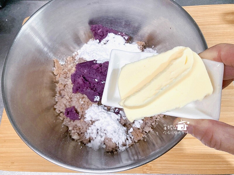 烘焙筆記│芋泥戚風蛋糕，讓芋泥迷愛不釋口的蛋糕