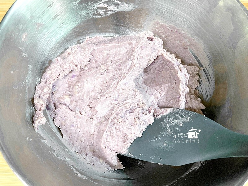 烘焙筆記│芋泥戚風蛋糕，讓芋泥迷愛不釋口的蛋糕