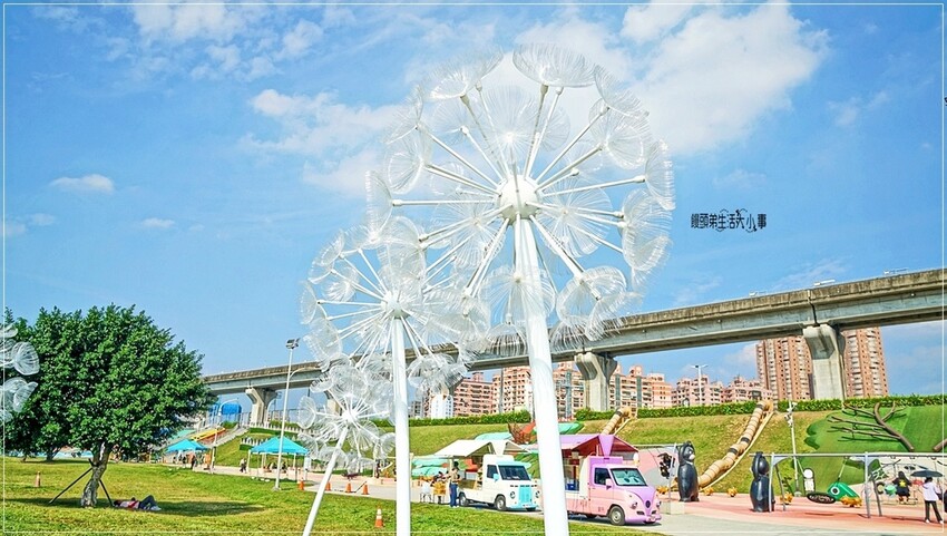 新北市三重區2024新北燈會熱鬧登場!大都會公園打造絢爛點燈,12米青龍驚艷上空,點亮你的夜晚