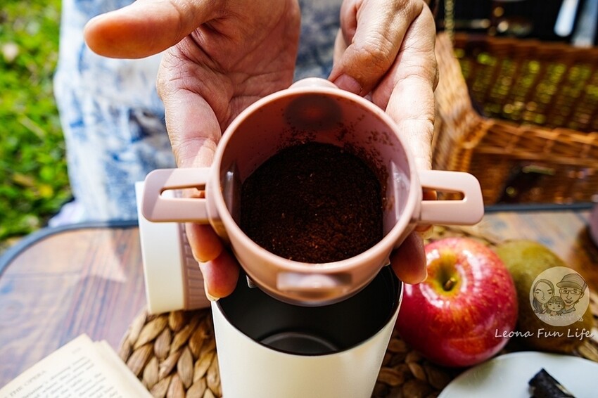 生活好物推薦|THOMSON 研磨手沖咖啡隨行杯-隨時都能喝上一杯現磨咖啡，上班族、學生、旅行者的最佳選擇