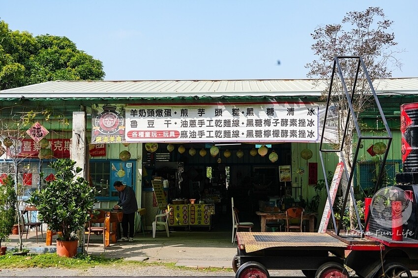 台中市后里區2024 泰安櫻花季|全台最美的派出所櫻花綻放大開中,還有能順道採草莓吃周邊美食!|賞花吃什麼|停車交通資訊|