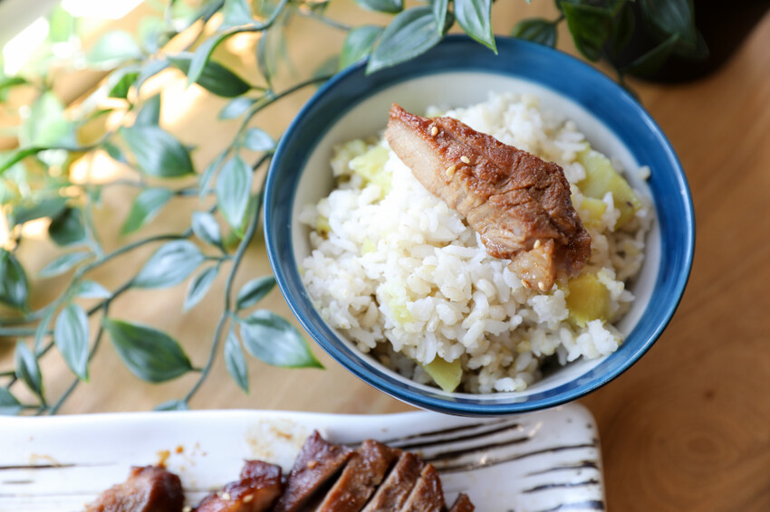 家樂福嚴選食材 蜜汁燒烤豬梅花懶人料理食譜 - 奇奇一起玩樂趣