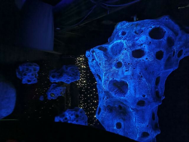 台北市士林區台北市立天文館(天文科學教育館) | 台北室內親子景點.展示內容豐富有趣.搭乘宇宙探險車來一趟太空之旅